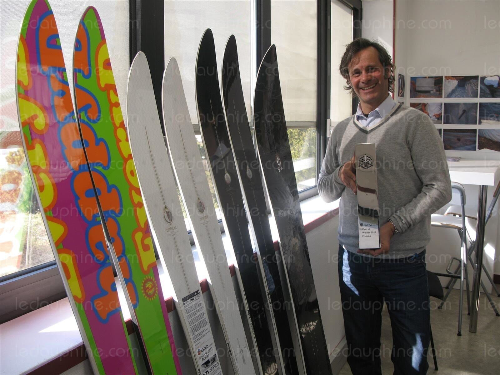 Serge Dupraz (Dupraz Skis) with the ISPO 2012 Overall Winner Product award. Photo - Le Dauphine Libere